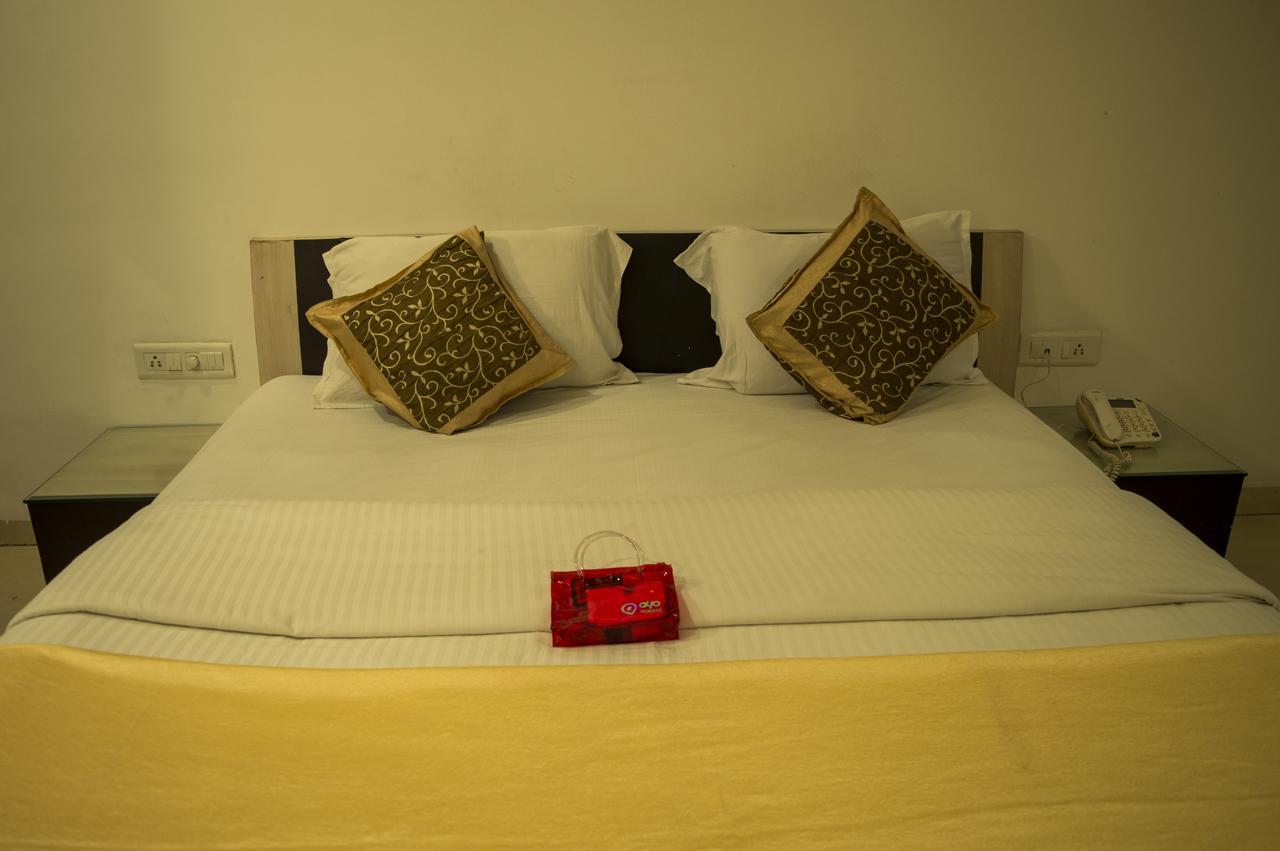 Oyo 751 Hotel Shree Palace Bhopal Eksteriør bilde