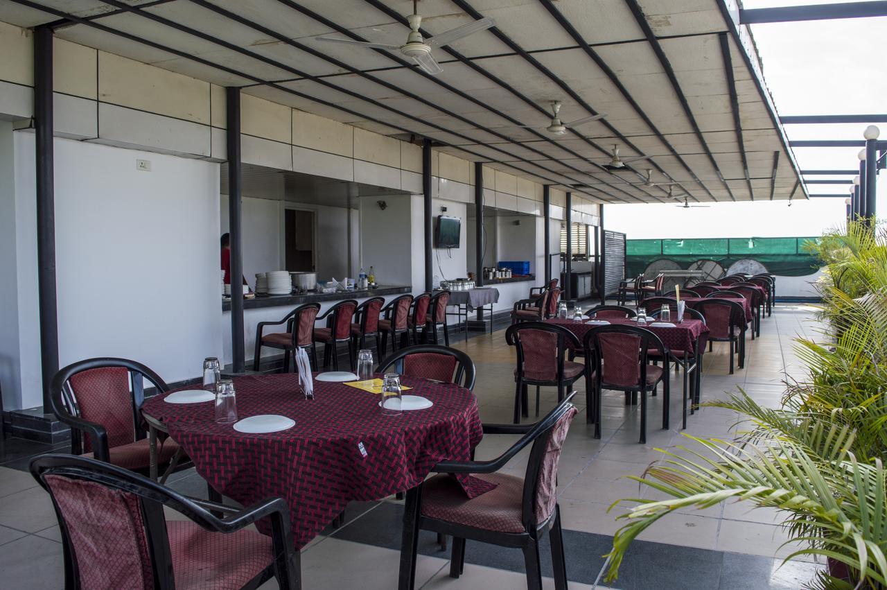 Oyo 751 Hotel Shree Palace Bhopal Eksteriør bilde